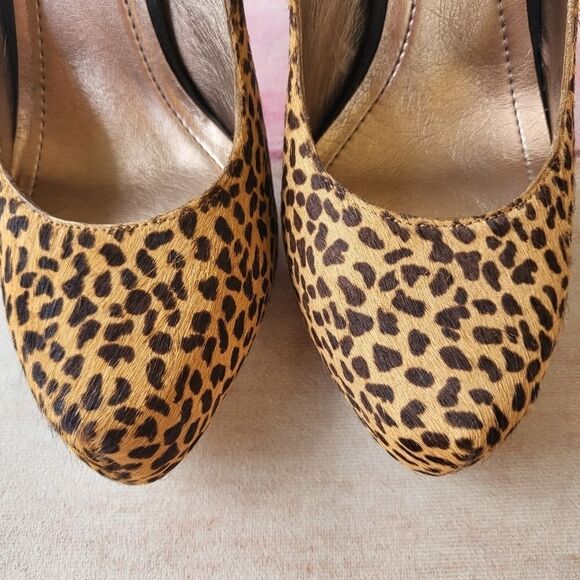 BCBG Generation Dalmation Haircalf Parade Stiletto Heel Pumps Women's size 8M - Picture 4 of 10